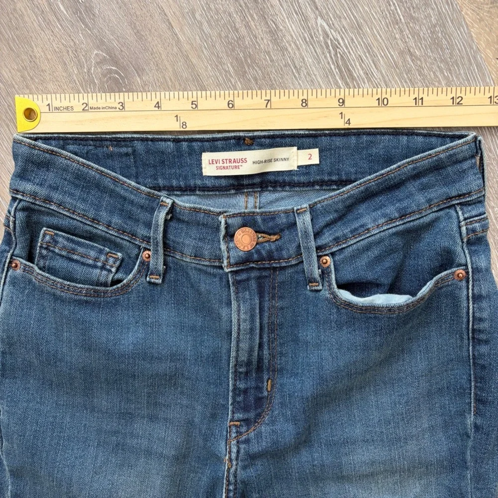Signature by Levi Strauss Womens High Rise Skinny Jeans Medium Wash Size 2